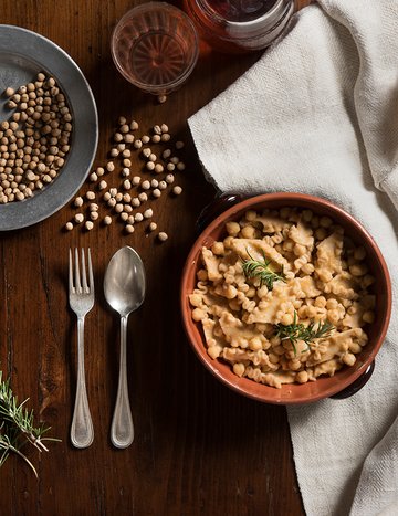 Vegan Agrivilla Ipini, Farm Restaurant, Tuscany, Italy